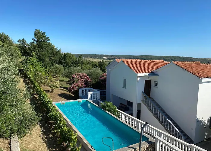 Fuer 5 Personen Mit Pool דירה *